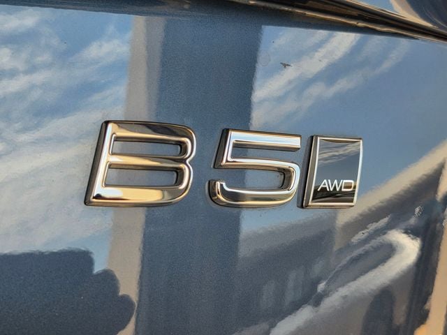 2024 Volvo XC90 B5 Plus