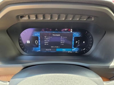 2024 Volvo XC90 B5 Plus
