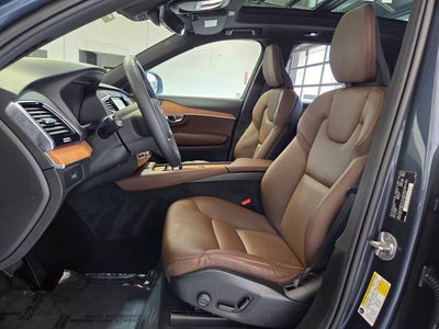 2024 Volvo XC90 B5 Plus