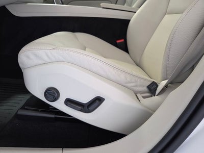 2024 Volvo XC60 B5 Core