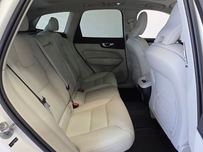 2024 Volvo XC60 B5 Core