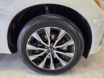 2024 Volvo XC60 B5 Core