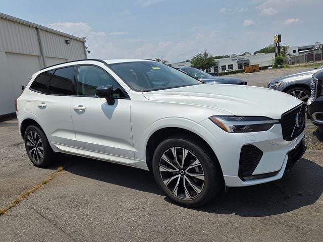 2024 Volvo XC60 B5 Core