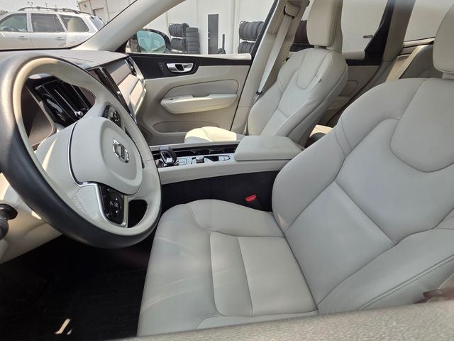 2024 Volvo XC60 B5 Core