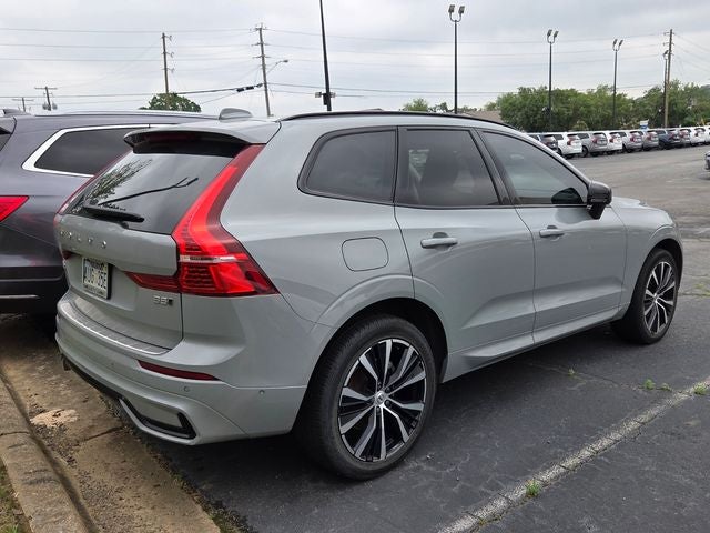 2024 Volvo XC60 B5 Plus Dark Theme
