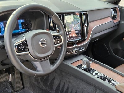 2024 Volvo XC60 B5 Plus Dark Theme