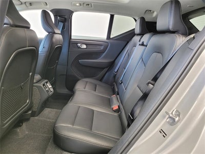 2025 Volvo XC40 B5 Core