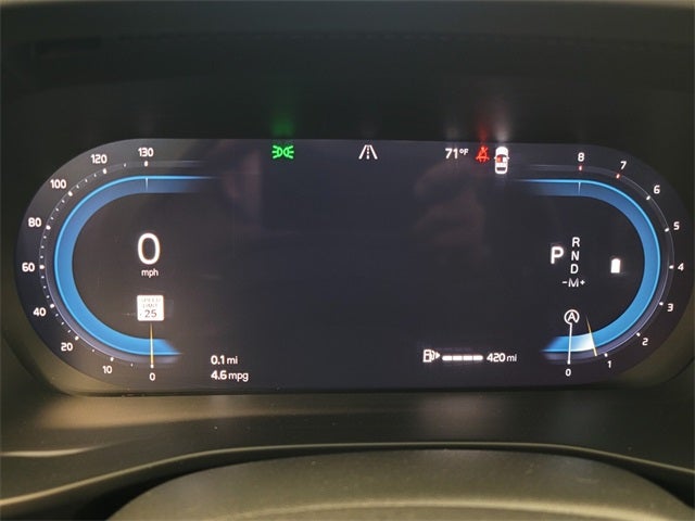 2025 Volvo XC40 B5 Core