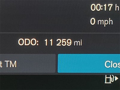 2025 Volvo XC40 B5 Core