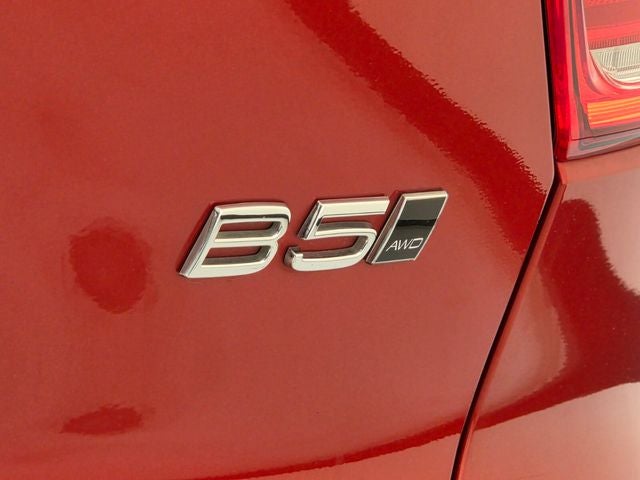 2023 Volvo XC40 B5 Core