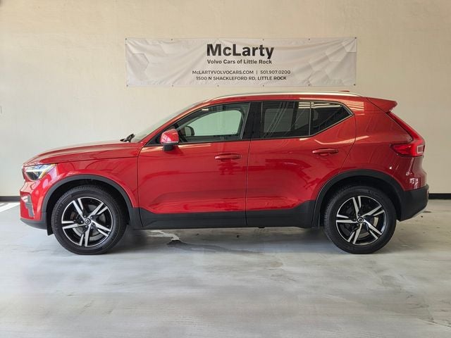 2023 Volvo XC40 B5 Core
