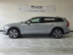 2025 Volvo V60 Cross Country B5 Plus
