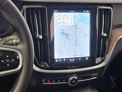 2025 Volvo V60 Cross Country B5 Plus