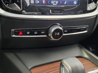 2025 Volvo V60 Cross Country B5 Plus