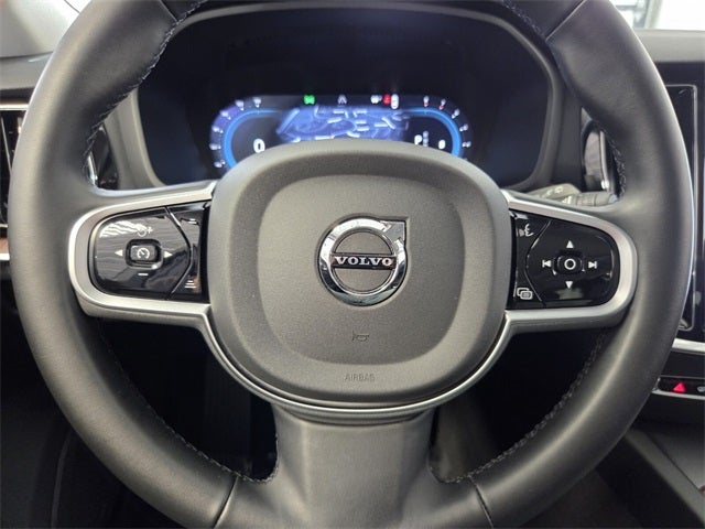 2025 Volvo V60 Cross Country B5 Plus