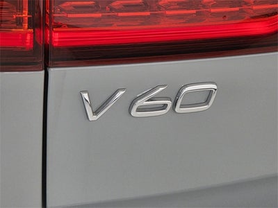 2025 Volvo V60 Cross Country B5 Plus