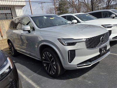 2025 Volvo XC90 B5 Plus 2025.5