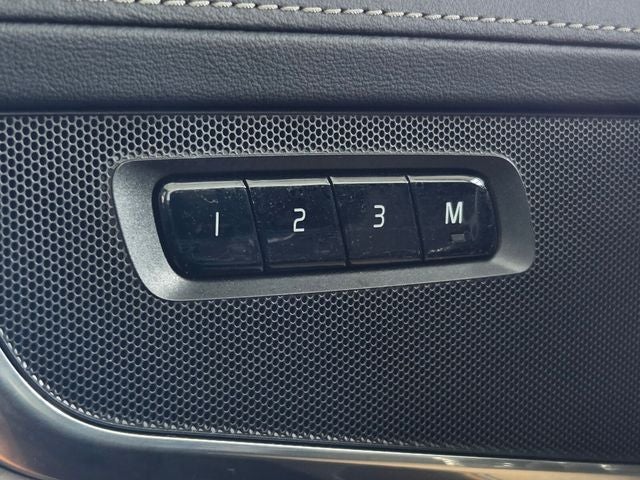 2025 Volvo XC90 B5 Plus 2025.5