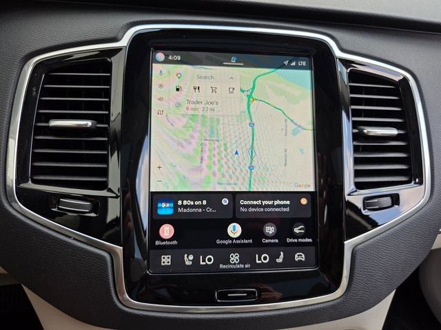 2025 Volvo XC90 B5 Plus