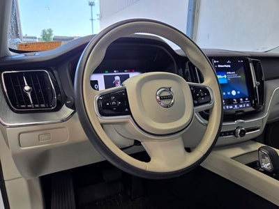 2025 Volvo XC60 B5 Plus