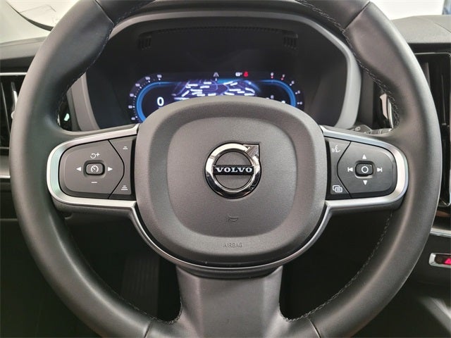 2025 Volvo XC60 B5 Core