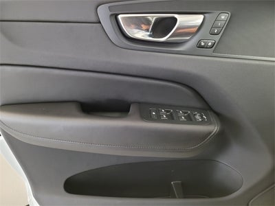 2025 Volvo XC60 B5 Core