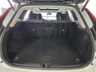 2025 Volvo XC60 B5 Core