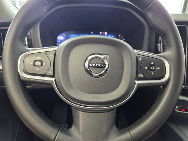 2025 Volvo XC60 B5 Core