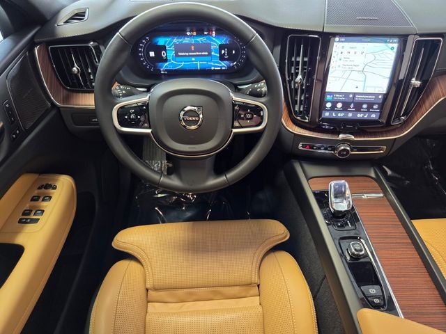 2025 Volvo XC60 B5 Ultra