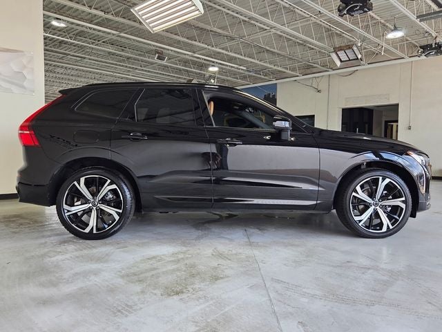 2025 Volvo XC60 B5 Ultra