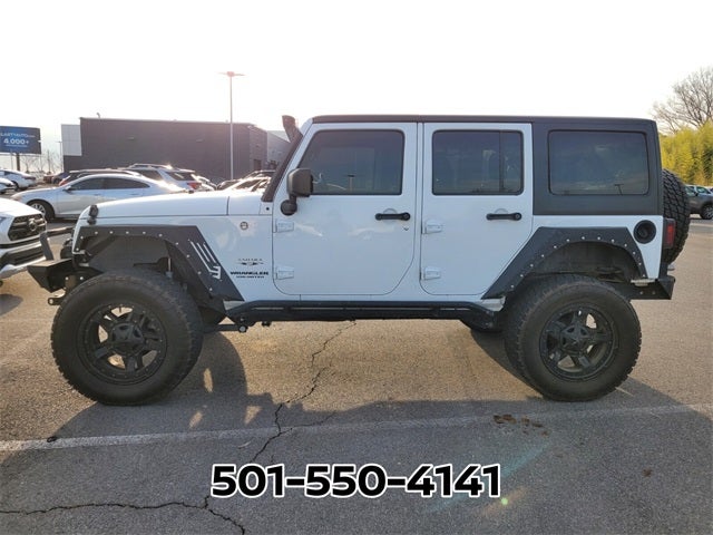 2017 Jeep Wrangler Unlimited Sahara 4WD