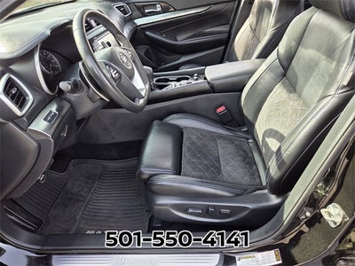 2018 Nissan Maxima SR