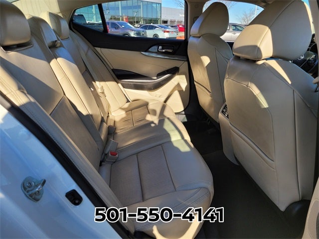 2023 Nissan Maxima SV