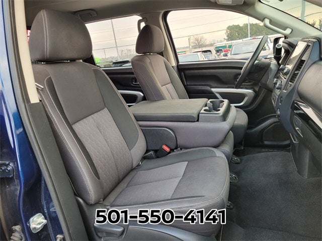 2022 Nissan Titan SV