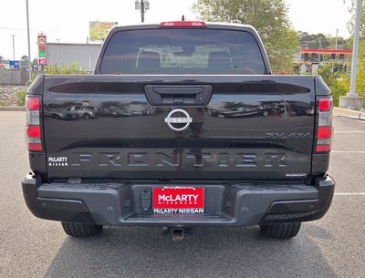 2023 Nissan Frontier SV