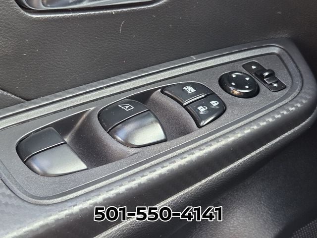 2023 Nissan Versa 1.6 SV