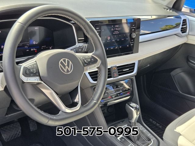 2025 Volkswagen Taos 1.5T SE