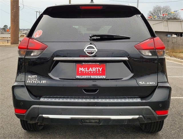 2020 Nissan Rogue SL