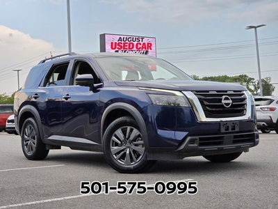 2024 Nissan Pathfinder SV