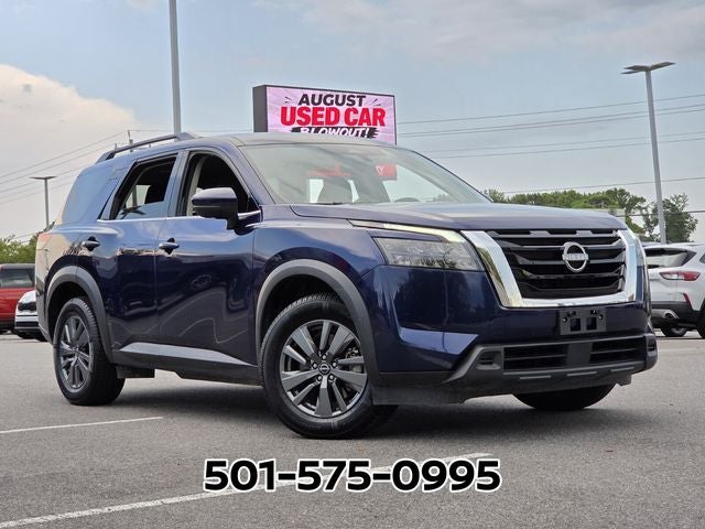 2024 Nissan Pathfinder SV