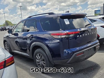 2022 Nissan Pathfinder SV