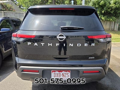 2025 Nissan Pathfinder SV