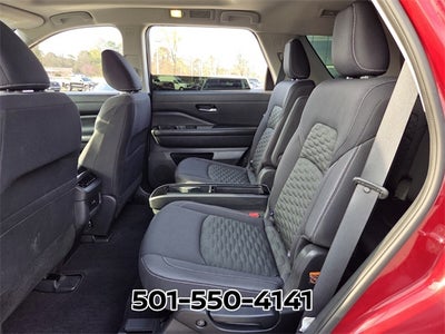 2022 Nissan Pathfinder SV