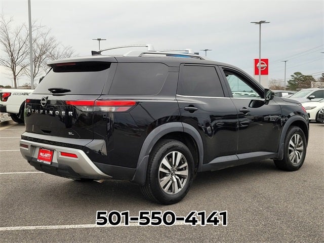 2022 Nissan Pathfinder SL