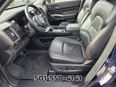 2023 Nissan Pathfinder Platinum