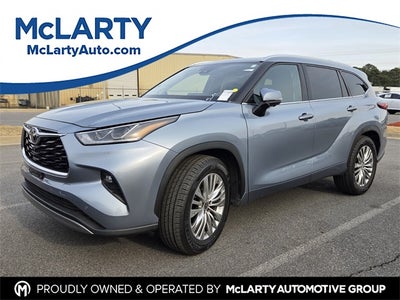 2023 Toyota Highlander L