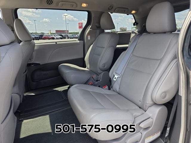 2018 Toyota Sienna XLE 8 Passenger