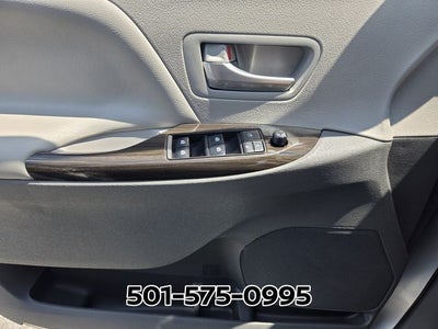 2018 Toyota Sienna XLE 8 Passenger