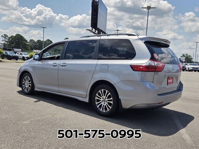 2018 Toyota Sienna XLE 8 Passenger