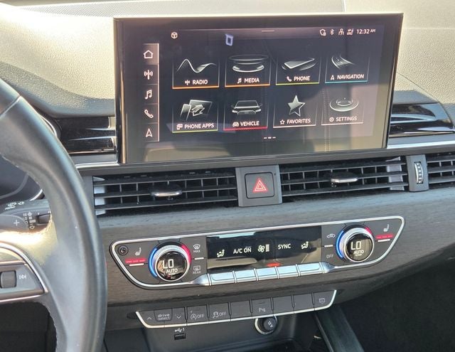 2024 Audi A4 45 S line Premium Plus quattro